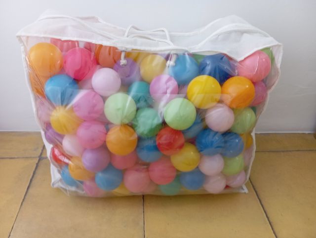 2 Bolsas de Bolas de plástico de colores