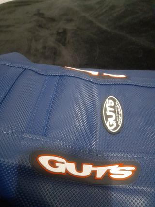 Funda asiento GUTS azul moto