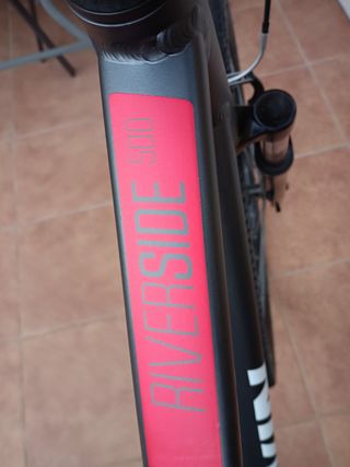 Bicicleta Trekking Riverside 500