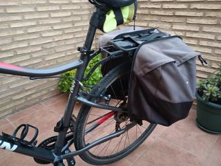 Bicicleta Trekking Riverside 500