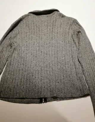 Chaqueta niña gris con cremallera