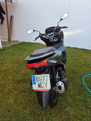 Honda PCX 125 Gris Oscuro