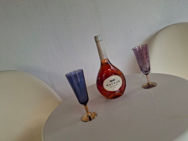 Conjunto mesa alta+ 2 taburetes