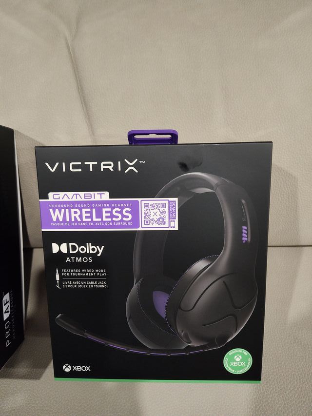 Victrix Gambit Wireless Gaming Headset