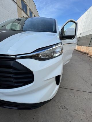 Ford Transit Custom 2024