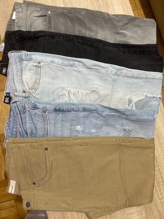Pantalones chico varios colores
Precio por unidad 