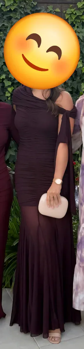 Vestido de fiesta burdeos