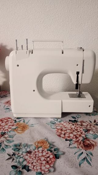 Máquina de coser Lifetec