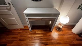 Mesa escritorio extensible y silla cuero