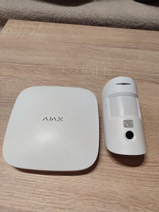 Pack panel Alarma Ajax Hub2 2G +  1 detector 
