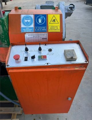 Sierra de cinta automática 