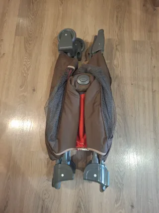 Cuna de viaje plegable