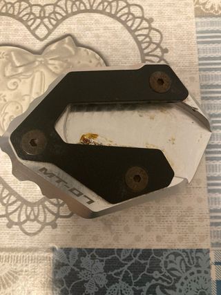 Extensión caballete lateral MT-07 original