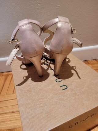 Zapatos de tacón Unisa beige/rosa