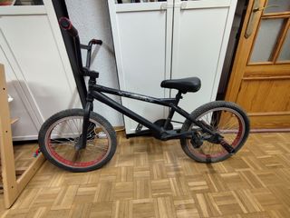 Bicicleta BMX para trucos