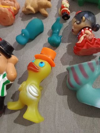 Lote de muñecos de goma vintage