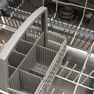lavavajillas Bosch nuevo, lo vendemos por mudanza 
