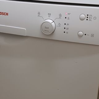 lavavajillas Bosch nuevo, lo vendemos por mudanza 