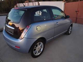 Lancia Ypsilon 2010
