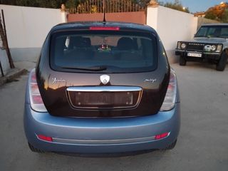 Lancia Ypsilon 2010