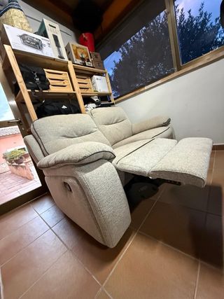 Sofá reclinable 2 plazas beige/gris con reposapies