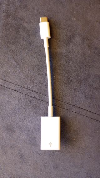 Adaptador Apple USB-C a USB