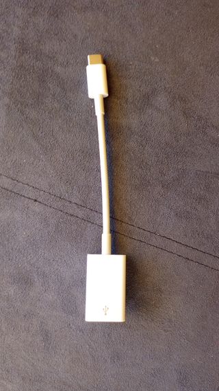 Adaptador Apple USB-C a USB