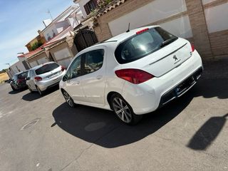 Peugeot 308 2014