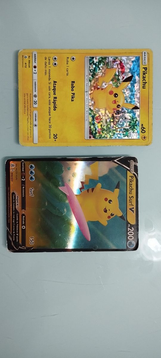 Pikachu Básico y Pikachu Surf V Cartas Pokémon