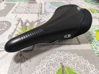 Sillín Crank Brothers Iodine 2 Negro