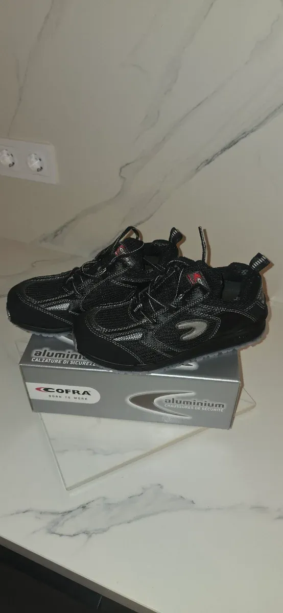 Zapatos de seguridad Cofra negros