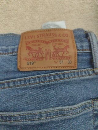 Pantalones Levis 519 W31 L30