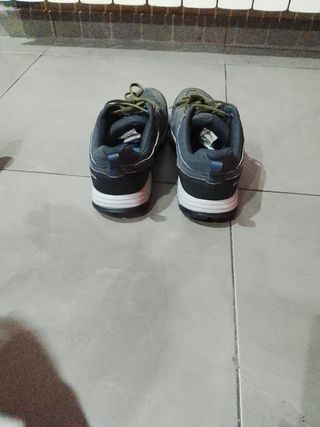 Zapatillas Quechua Talla 42 Negras