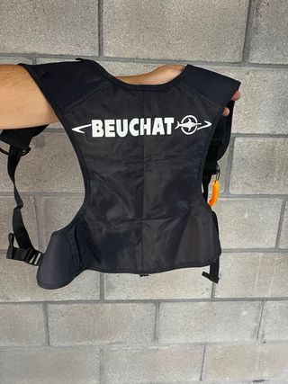 Chaleco pesca submarina Beuchat
arnes lastrado