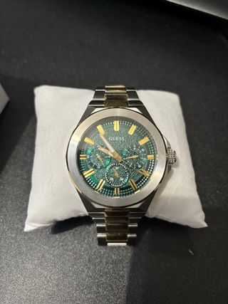 Reloj Guess Dorado y Verde