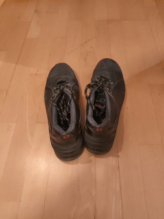 Zapatos de seguridad grises