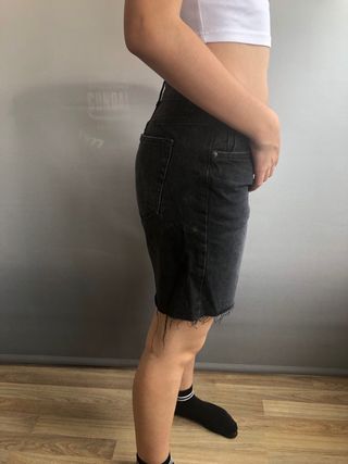 Bermudas vaqueras negras talle alto