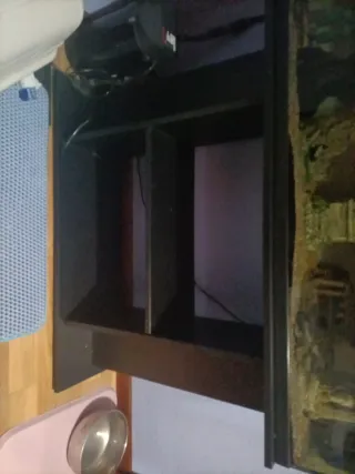 Mobili in legno nero 