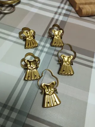 Morsetti vintage dorati per tende