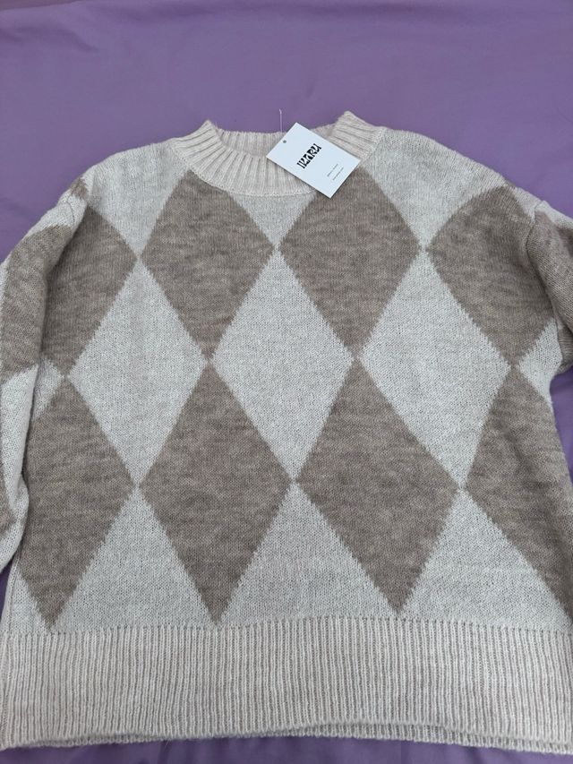 Jersey de punto rombos beige y marrón