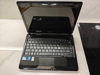 Ordenador portátil Toshiba Satellite negro