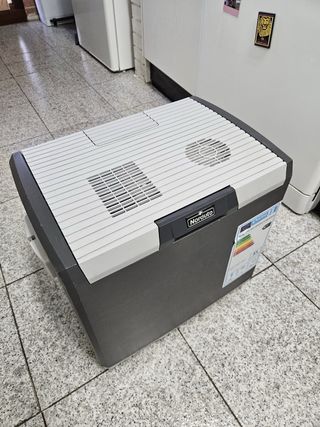 Nevera eléctrica portatil