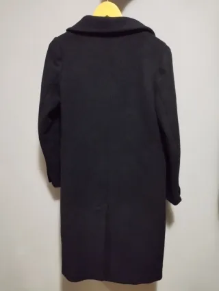 Abrigo negro Zara Talla S.