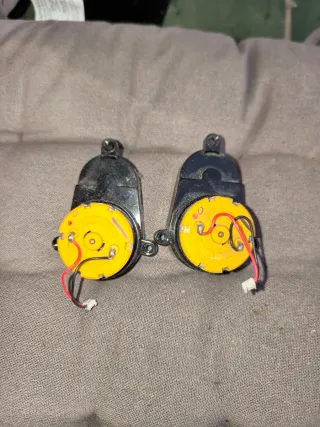 Motores laterales Conga 1090