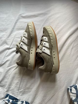 Adidas Zapatillas Grises y Blancas