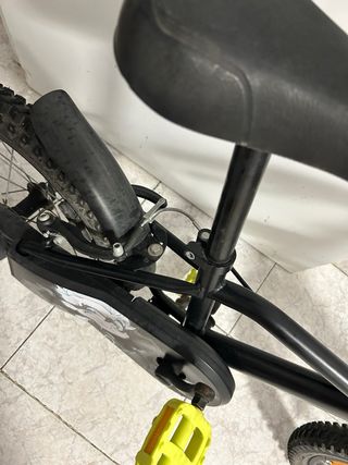 Bicicleta Infantil Btwin Negra y Amarilla