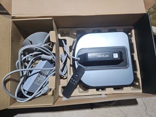 Robot Limpiacristales Conga WINROBOT 970 en su caj