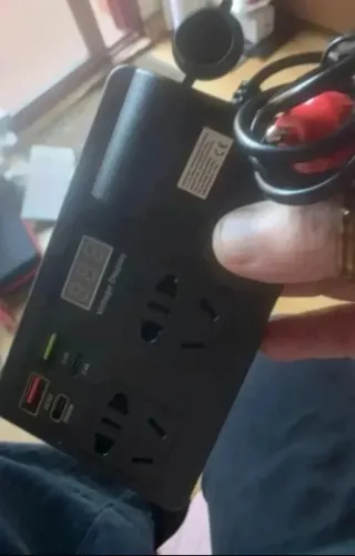 Inversor de Corriente Coche 12V/24V a 220V + USB