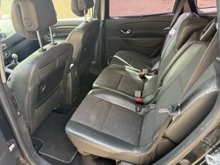 Renault Grand Scenic 2011