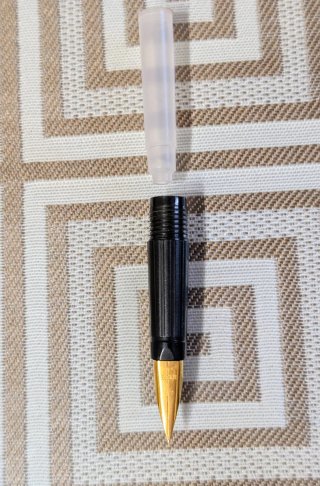 Pluma Inoxcrom Marrón Marmoleada Oro 23.6k